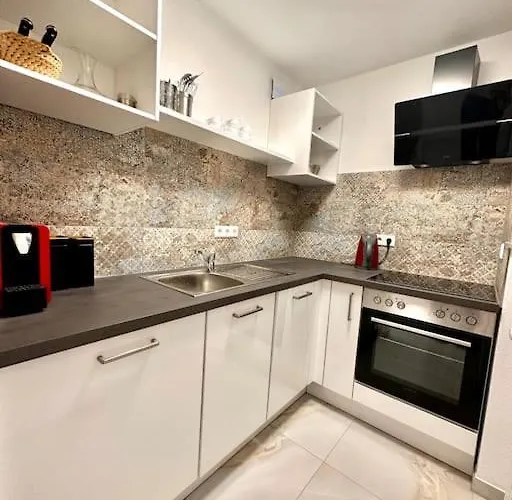 Apartment Wuerzburg דירה *